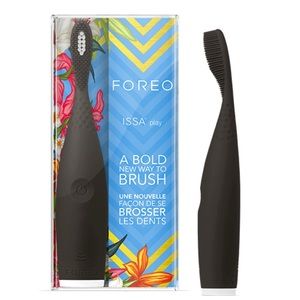 ISSA play in Cool Black